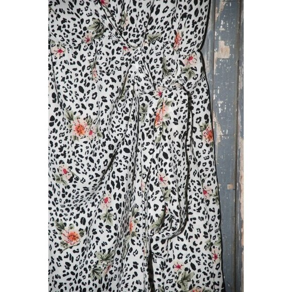 NWT A'GACI Shop 17 Juniors Ladies White Dress Size S V-Neck Elastic Waist Belt - Picture 3 of 10